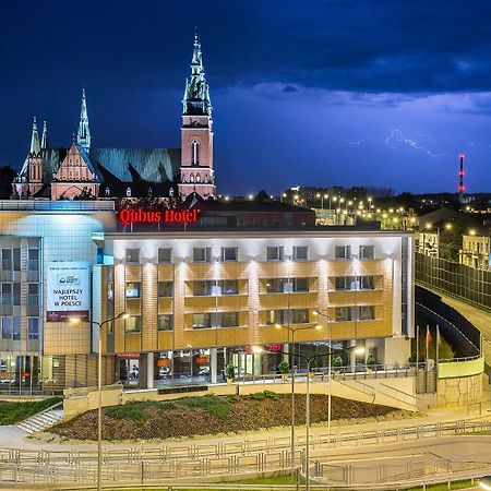 Qubus Hotel Kielce Bagian luar foto
