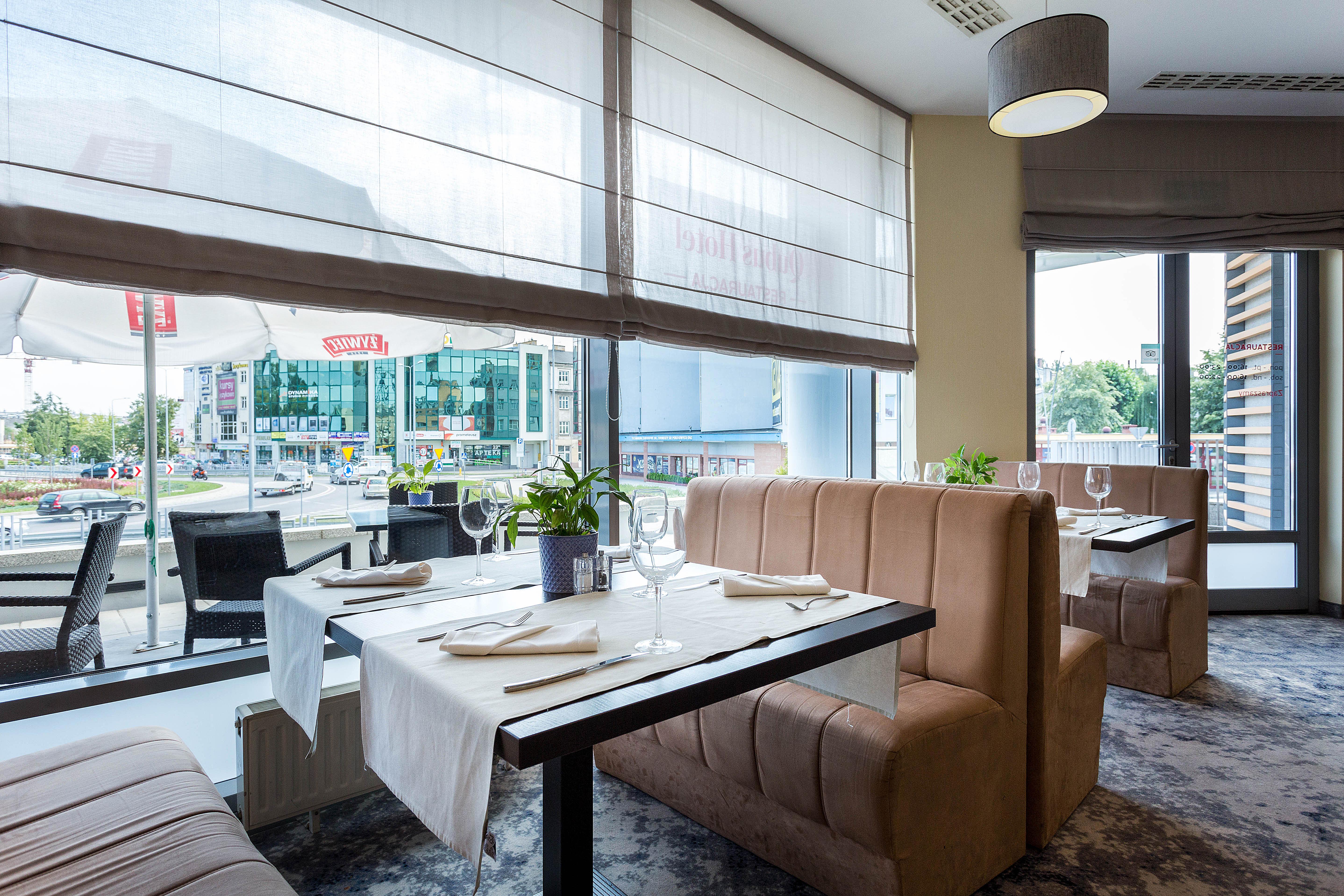 Qubus Hotel Kielce Bagian luar foto